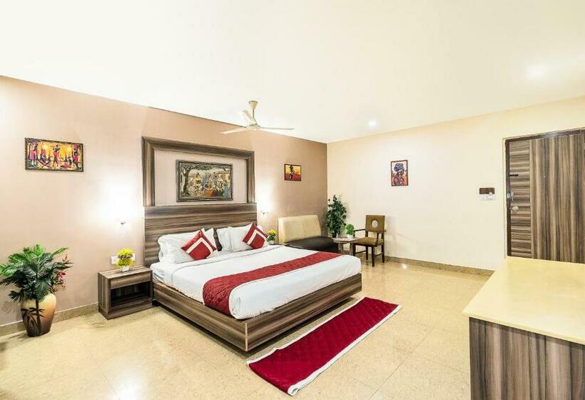 Отель Octave La Sara Vista