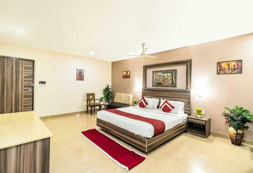 Отель Octave La Sara Vista