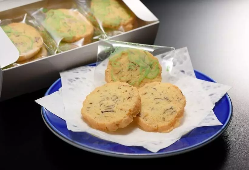 Hotelli Ryokan Tarobee