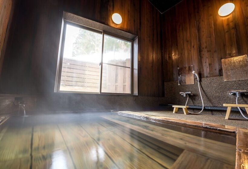 هتل Ryokan Tarobee