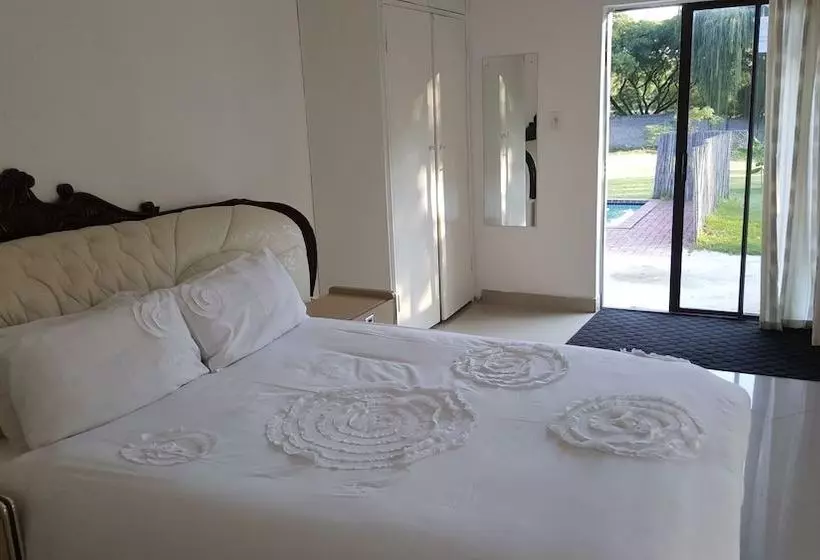 ホテル Simbasun Royal Village And Spa