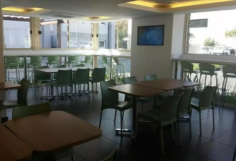 Hotelli Sun1 Pretoria