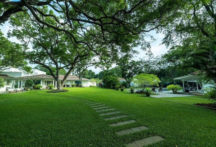 Hotelli Taru Villas Mawella Tangalle