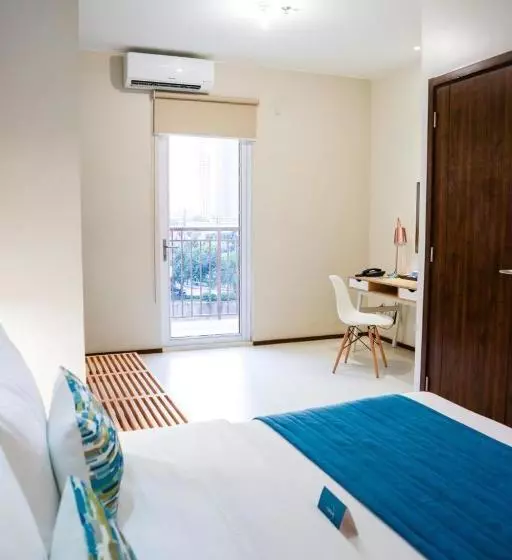 ホテル The Cirque Serviced Residences