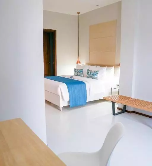 ホテル The Cirque Serviced Residences