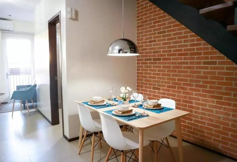 ホテル The Cirque Serviced Residences