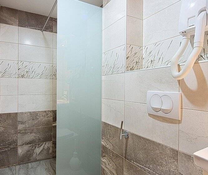 هتل Apartments Jovan