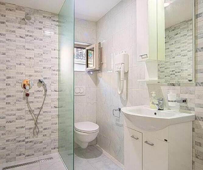 هتل Apartments Jovan