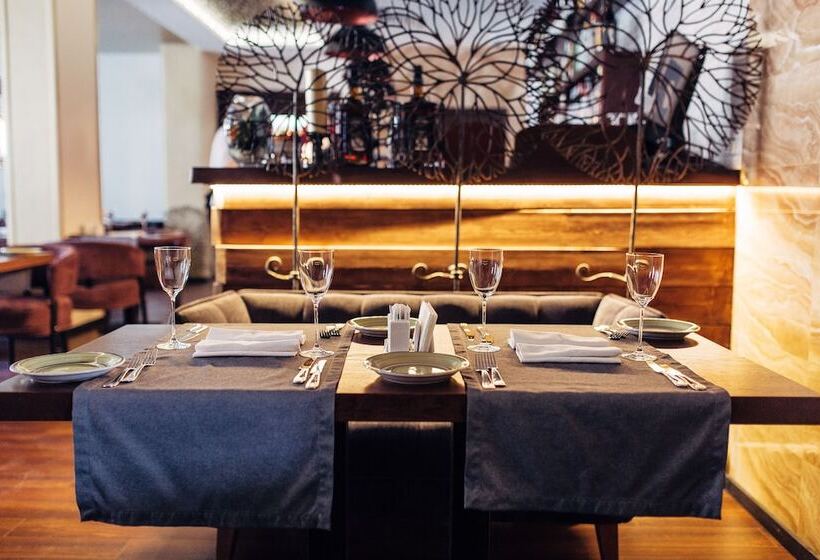 בית מלון כפרי Diplomat