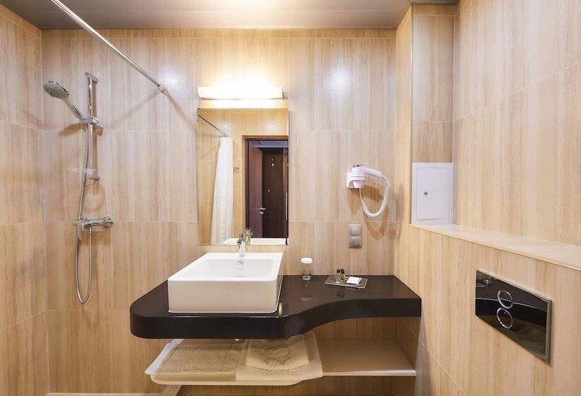 בית מלון כפרי Diplomat