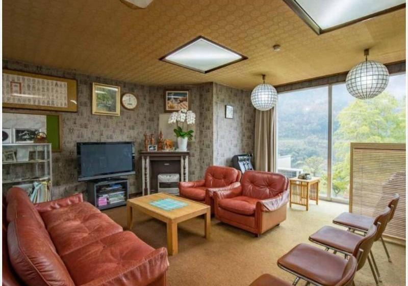 Отель Hakuchi Onsen Konishi Ryokan