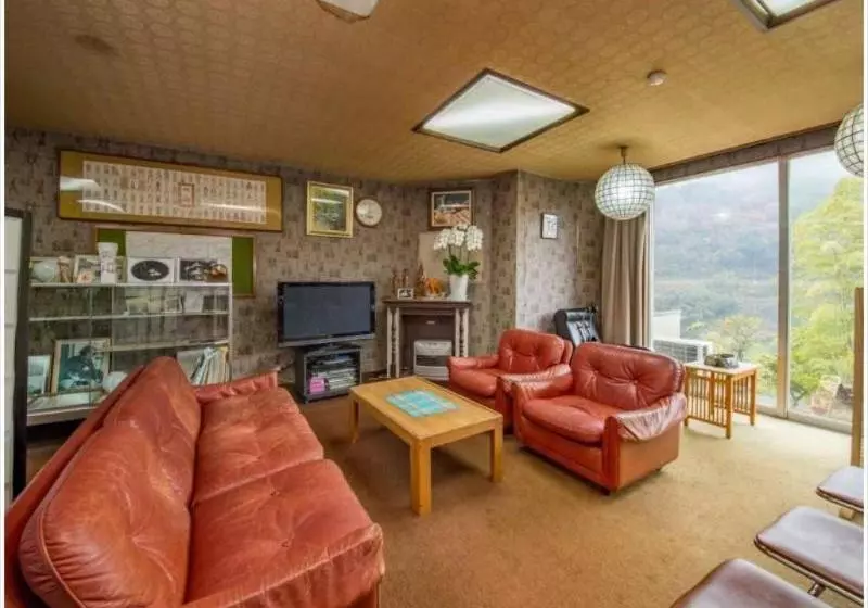 Hotelli Hakuchi Onsen Konishi Ryokan