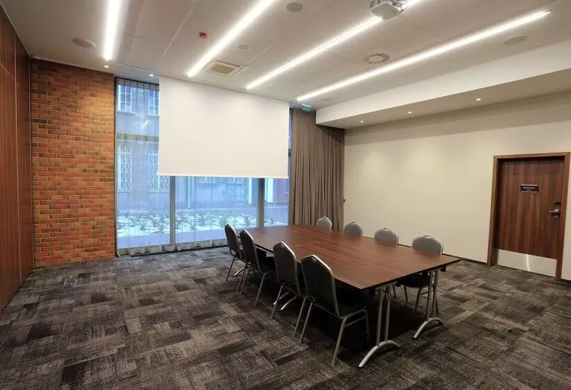 هتل Hampton By Hilton Gdansk Old Town