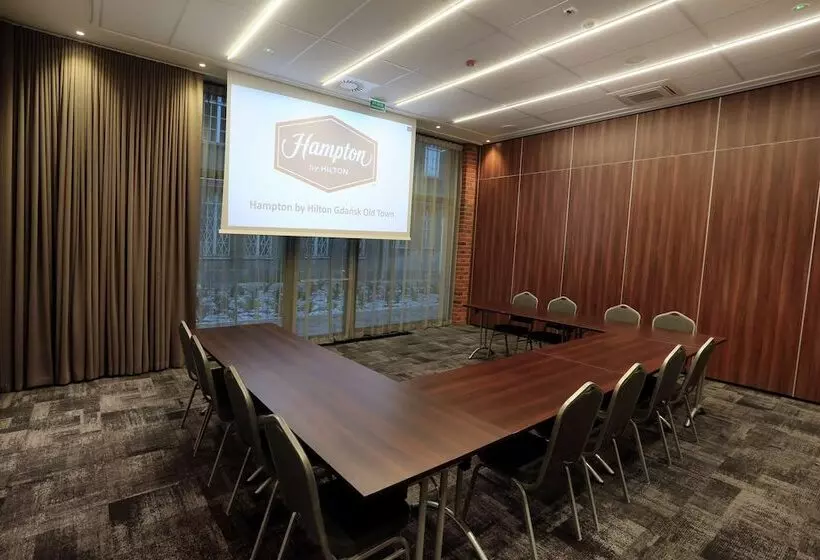 هتل Hampton By Hilton Gdansk Old Town