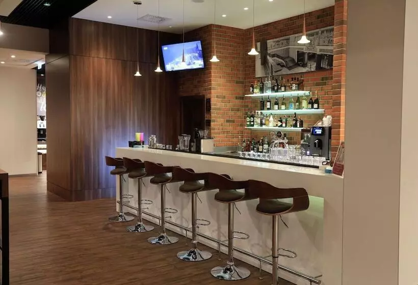 هتل Hampton By Hilton Gdansk Old Town