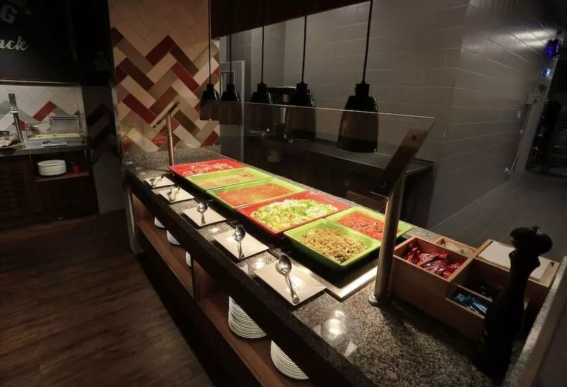 هتل Hampton By Hilton Gdansk Old Town