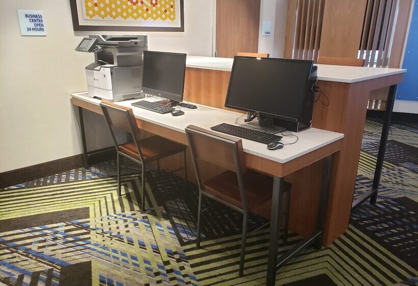 فندق Holiday Inn Express & Suites Nashville North   Springfield, An Ihg