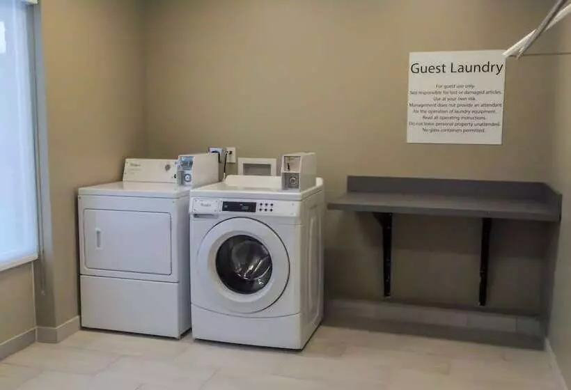 Hotelli Holiday Inn Express & Suites Nashville North   Springfield, An Ihg