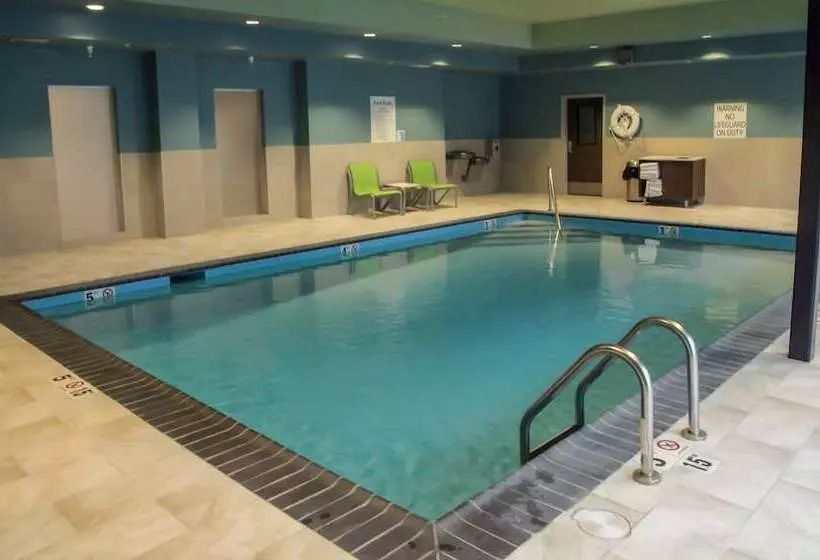 Hotelli Holiday Inn Express & Suites Nashville North   Springfield, An Ihg