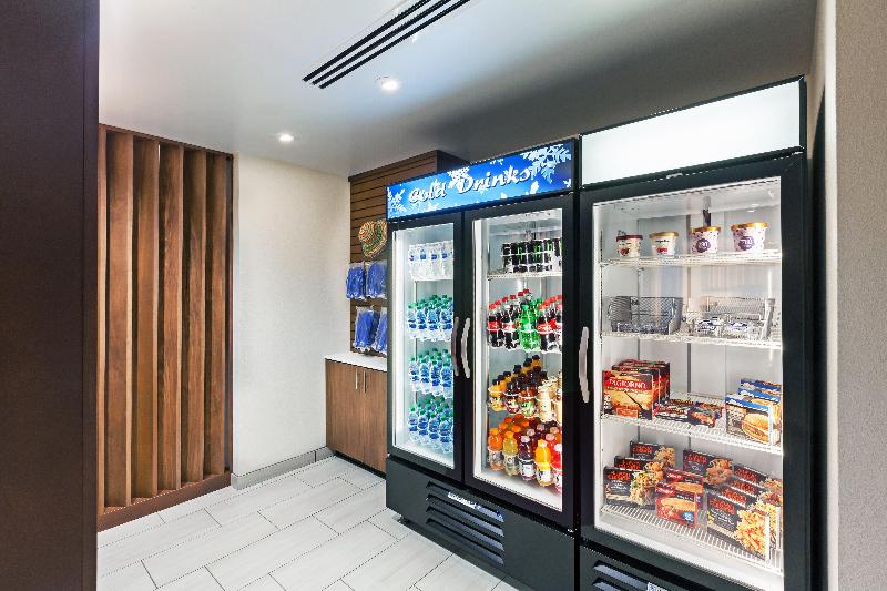 בית מלון כפרי Holiday Inn Express & Suites Tulsa South   Woodland Hills, An Ihg