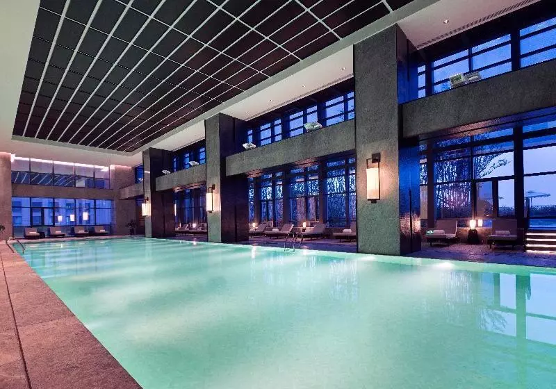 ホテル Hualuxe Wuhu, An Ihg