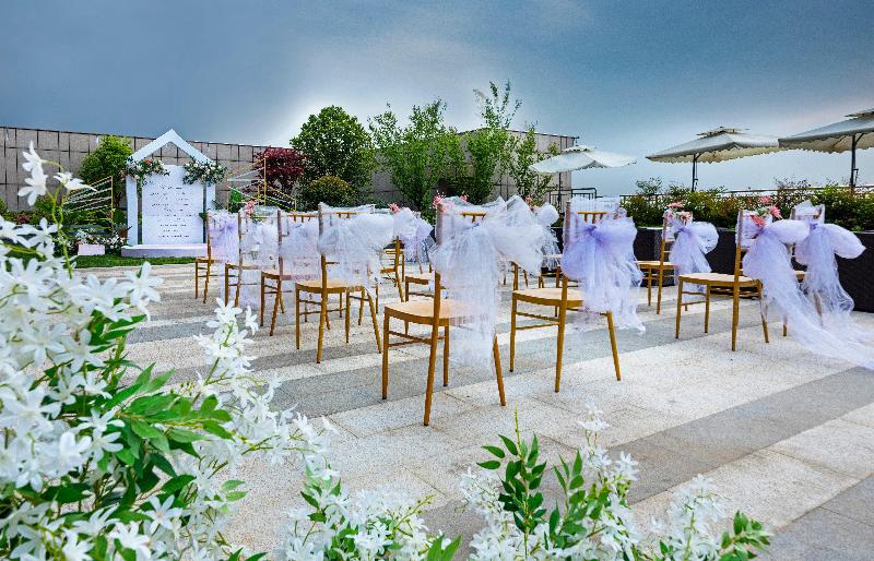 Szálloda Hualuxe Wuhu, An Ihg