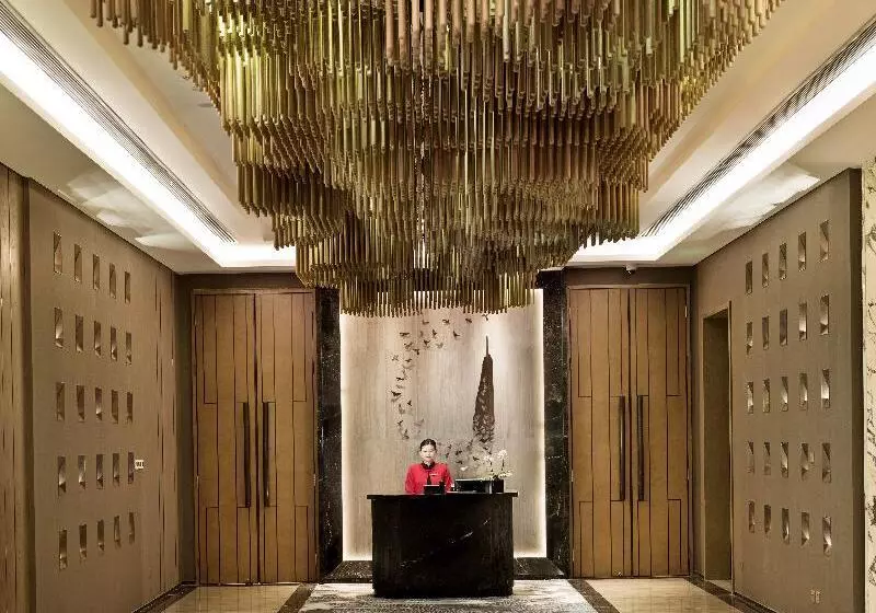 ホテル Hualuxe Wuhu, An Ihg