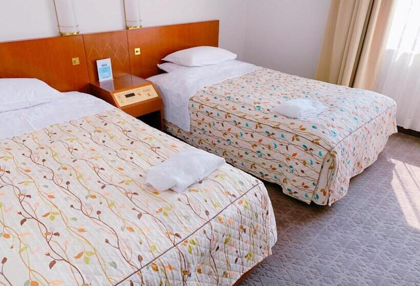 Hotel Kakogawa Plaza