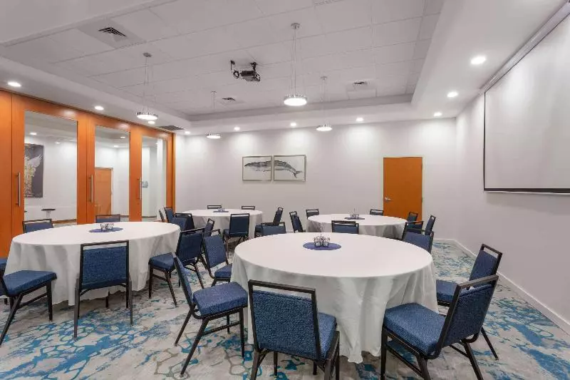 ホテル Maritime Fort Lauderdale Cruise Port