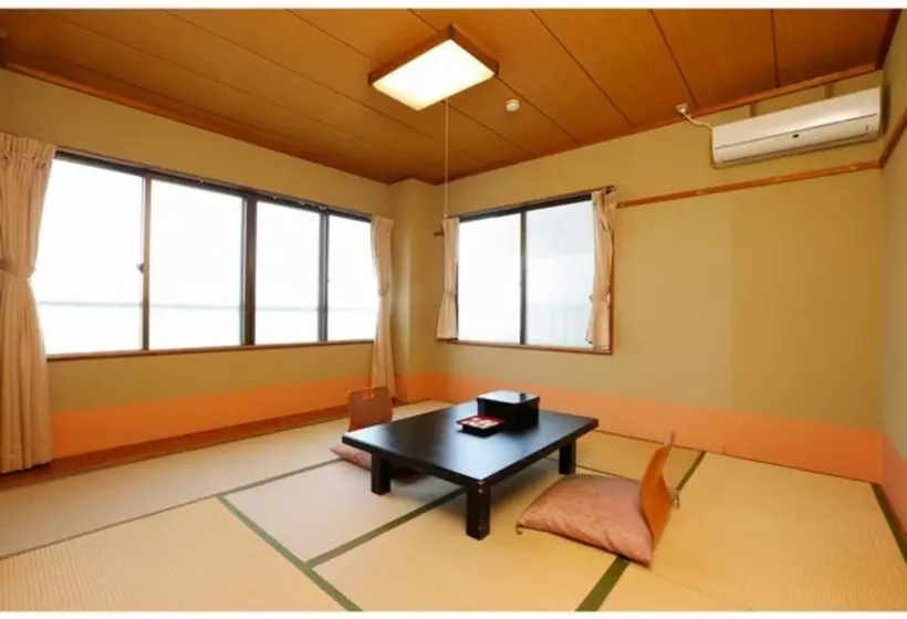 Hotelli Shirako New Seaside