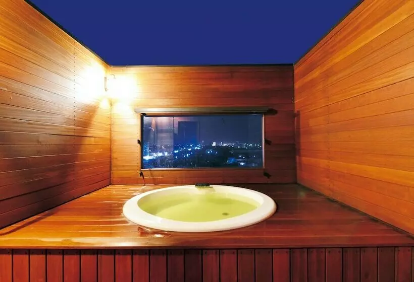 Hotelli Shirako New Seaside