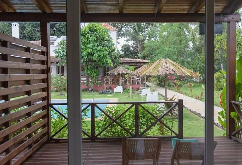 هتل Roça Santo António Ecolodge