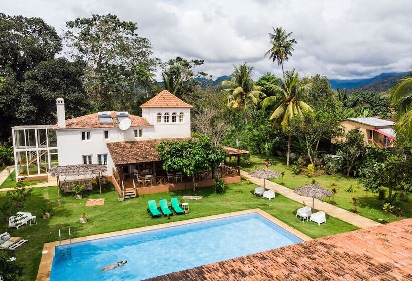 هتل Roça Santo António Ecolodge
