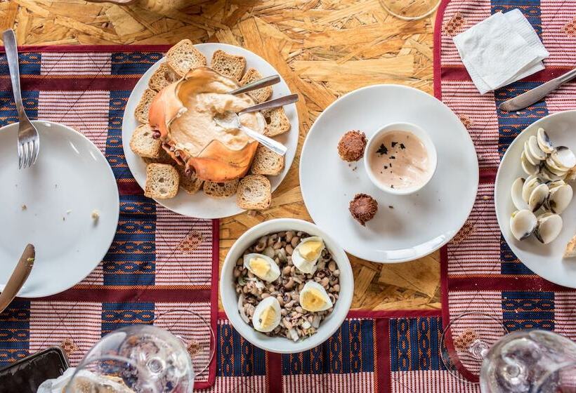 هتل Roça Santo António Ecolodge