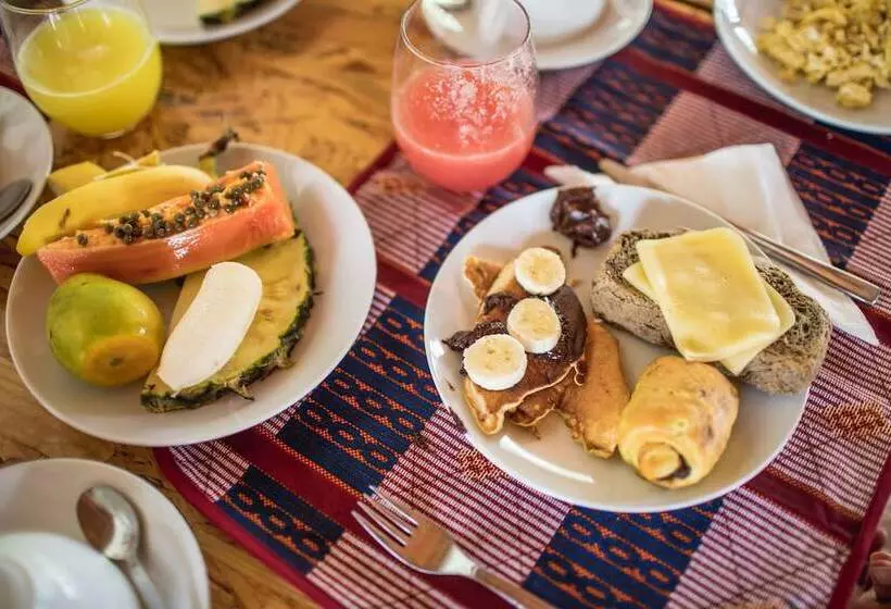 هتل Roça Santo António Ecolodge