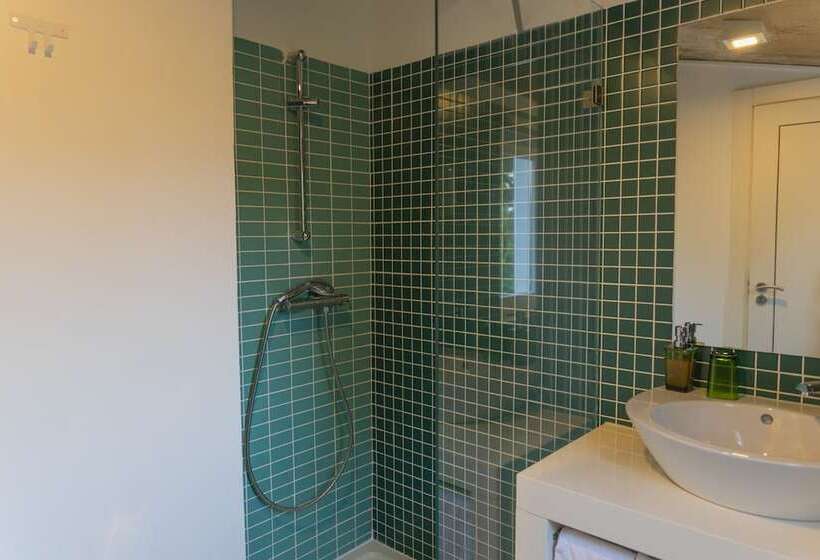 هتل Roça Santo António Ecolodge