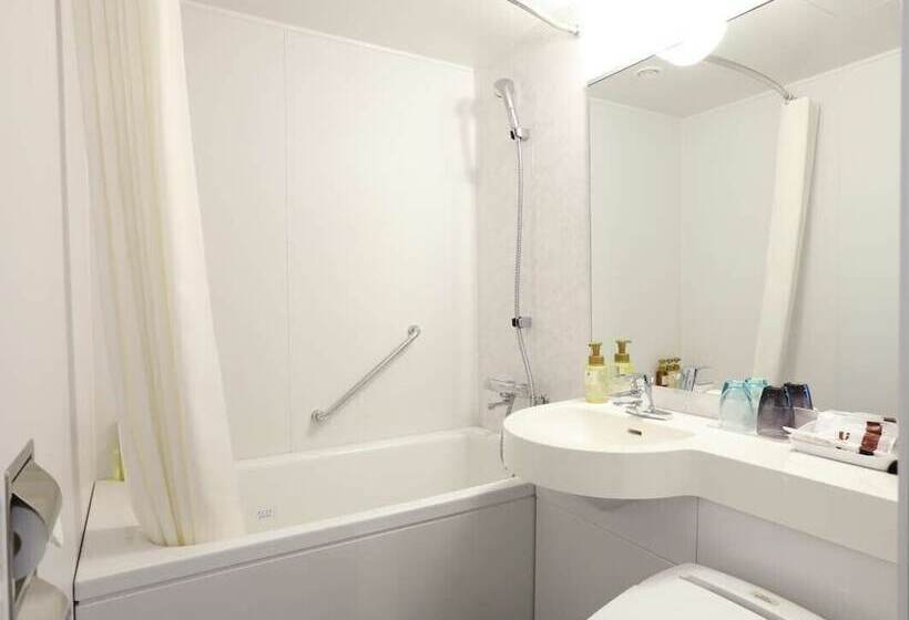 בית מלון כפרי Via Inn Umeda