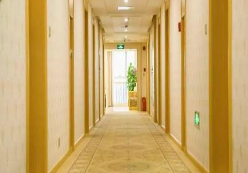 Vienna International Hotel Shanghai Malu Station