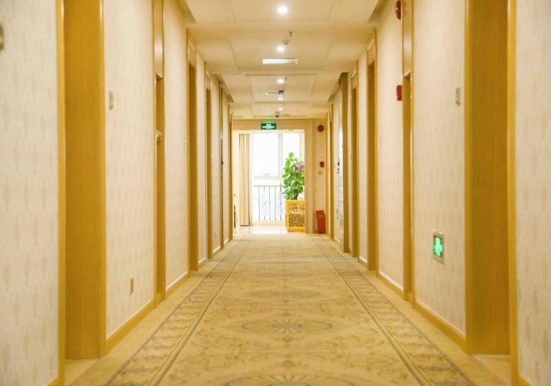 Vienna International Hotel Shanghai Malu Station