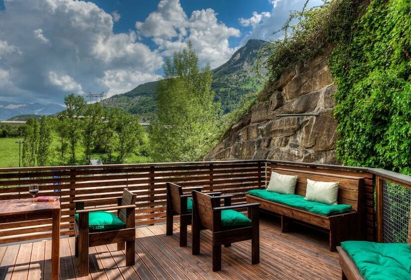 Apartahotel Tres Quiñones