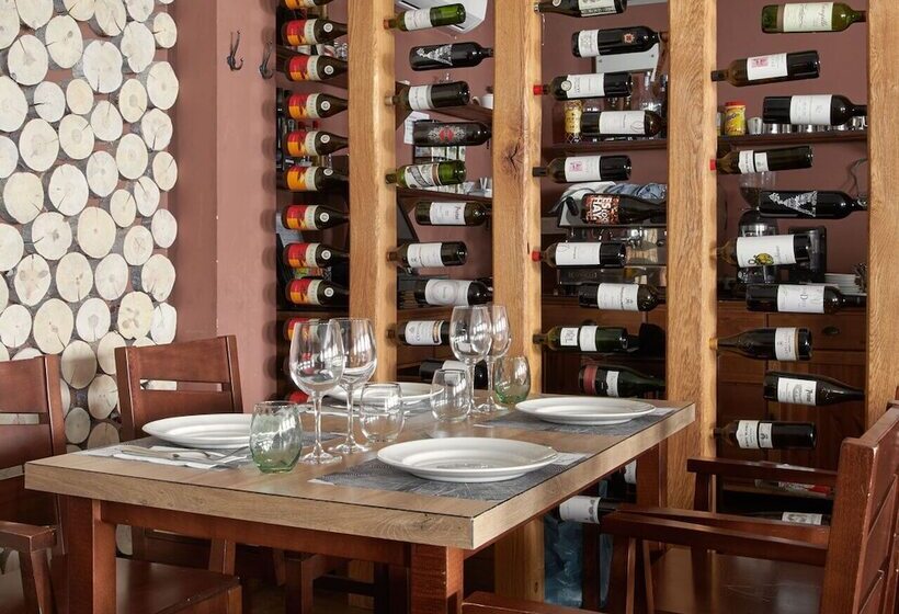 Apartahotel Tres Quiñones