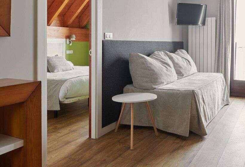 Apartahotel Tres Quiñones