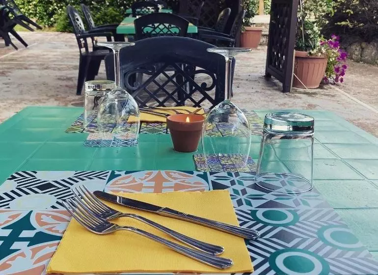 Hotelli Agriturismo Beata Vanna