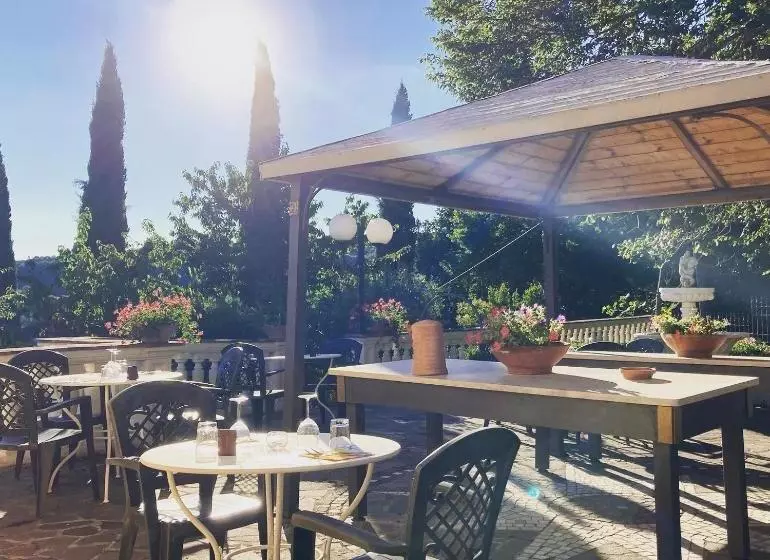 Hotelli Agriturismo Beata Vanna