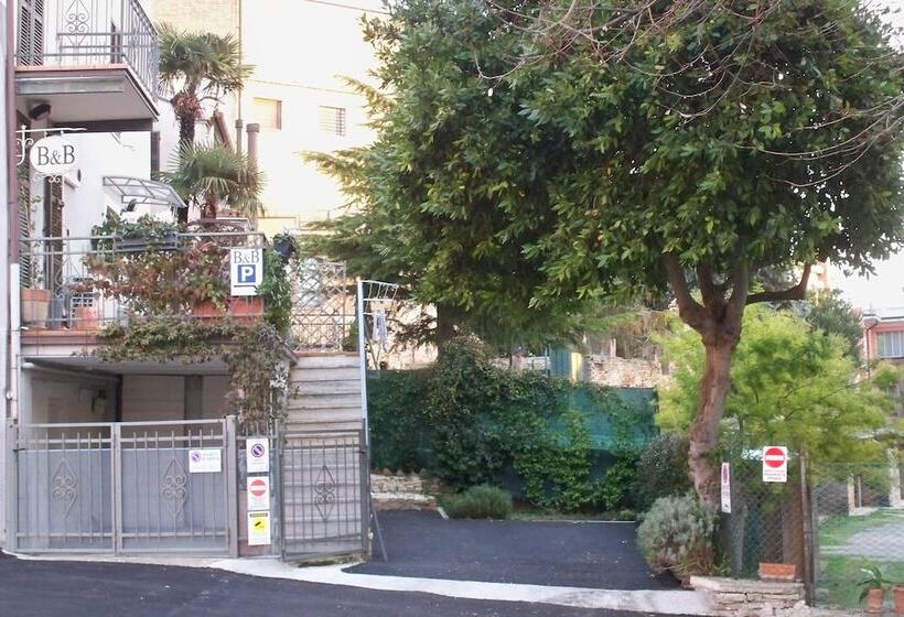 Отель B&b A Portata Di Mare