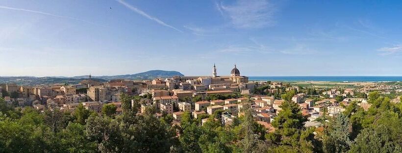 Отель B&b A Portata Di Mare