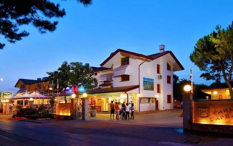 ホテル Camping Parco Capraro