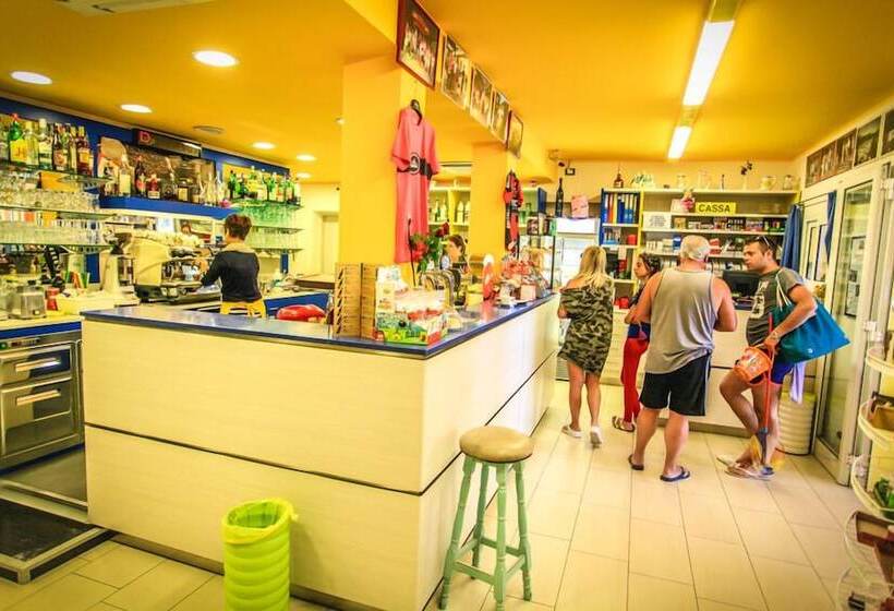 هتل Camping Parco Capraro