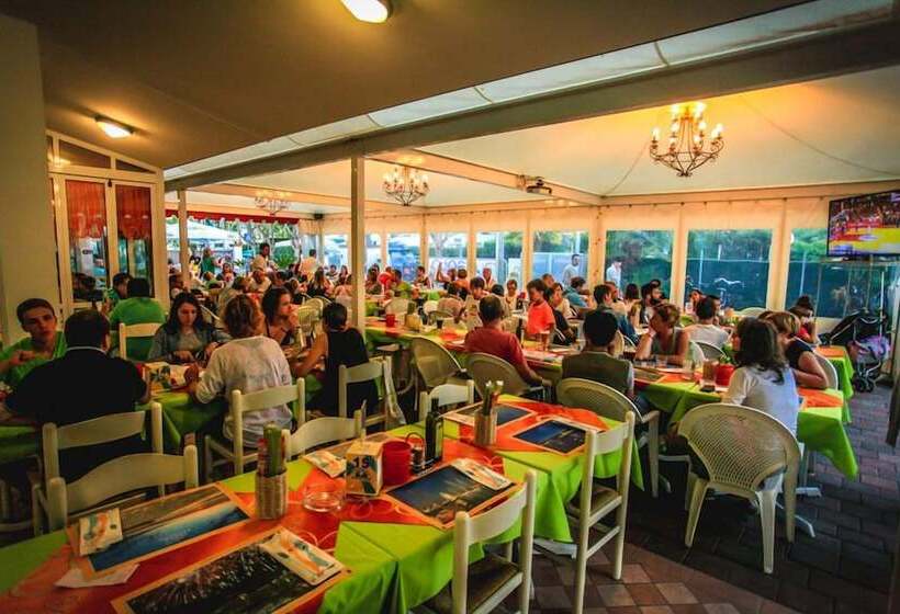 هتل Camping Parco Capraro