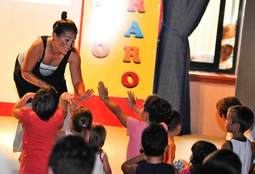 هتل Camping Parco Capraro